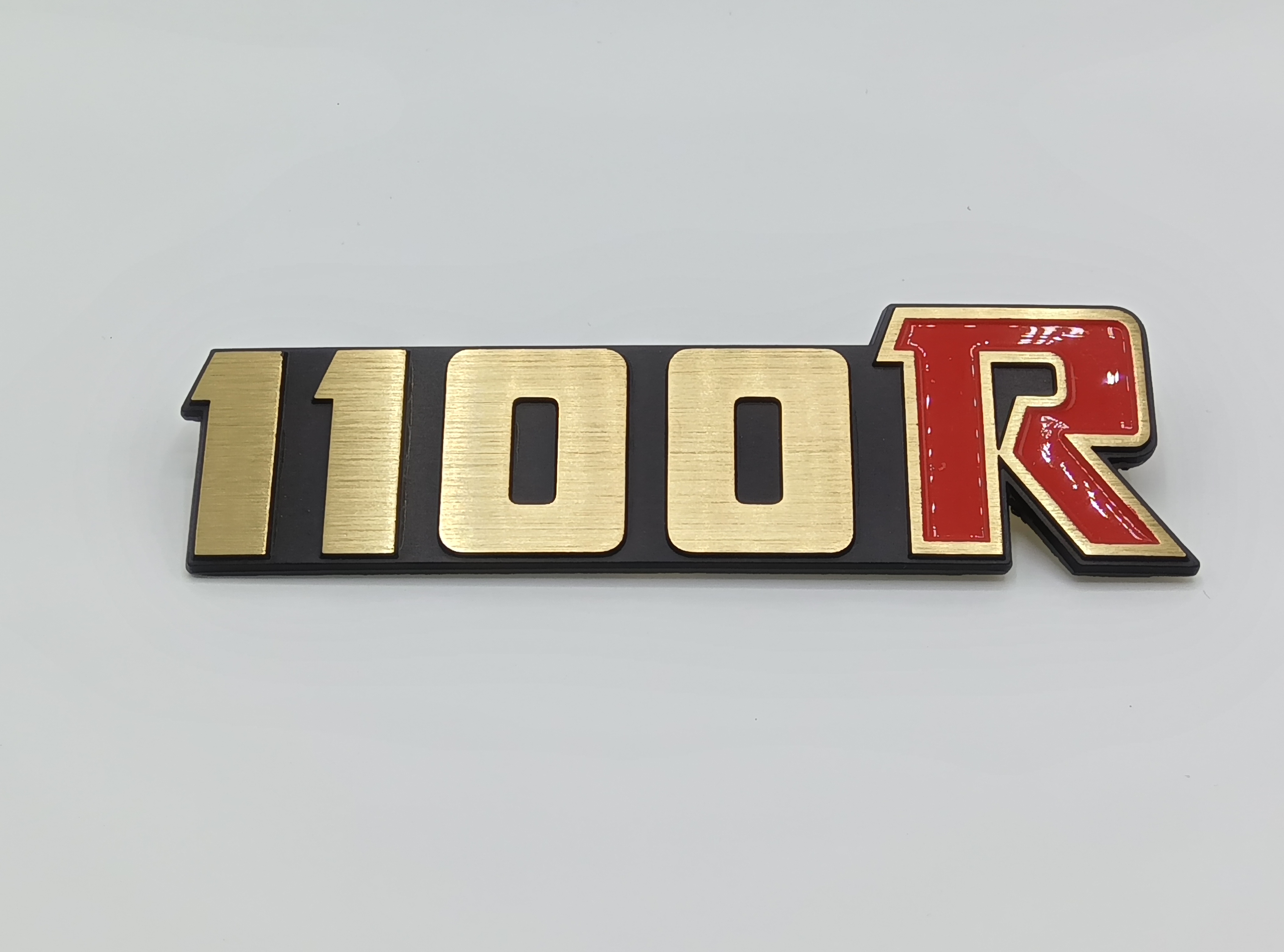 1984年 Z1100R SIDE COVER EMBLEM "1100R"